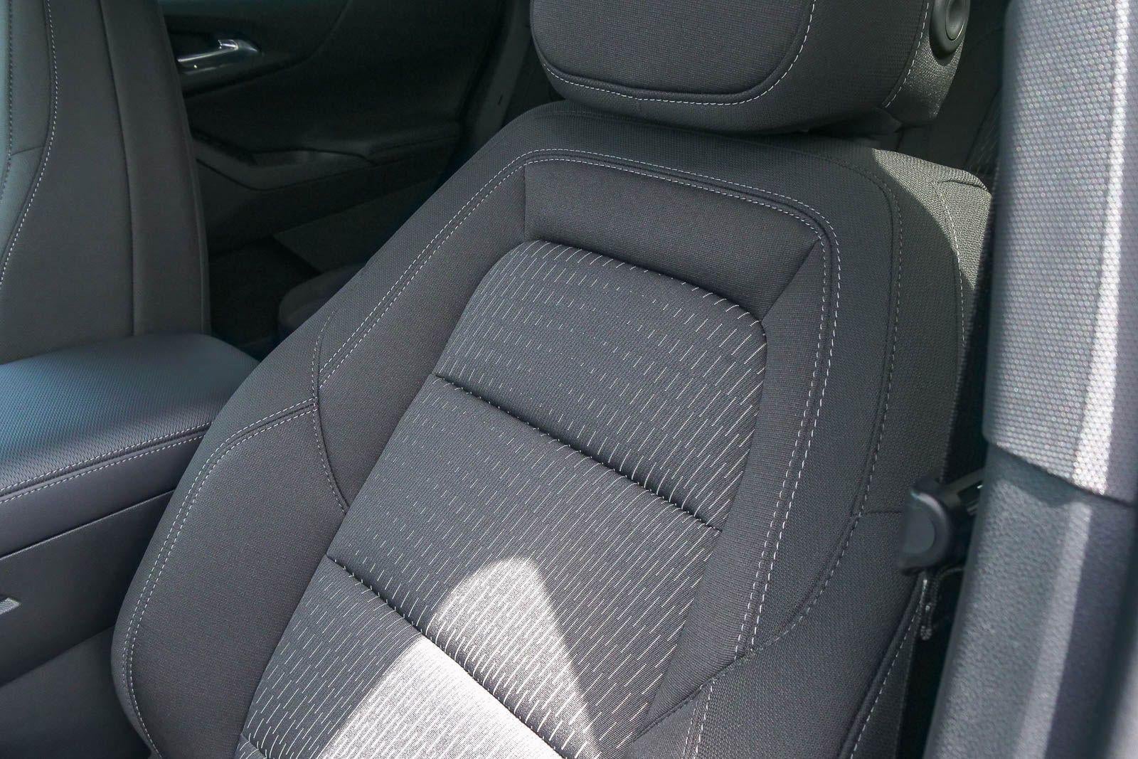 2026 Chevrolet Equinox Base