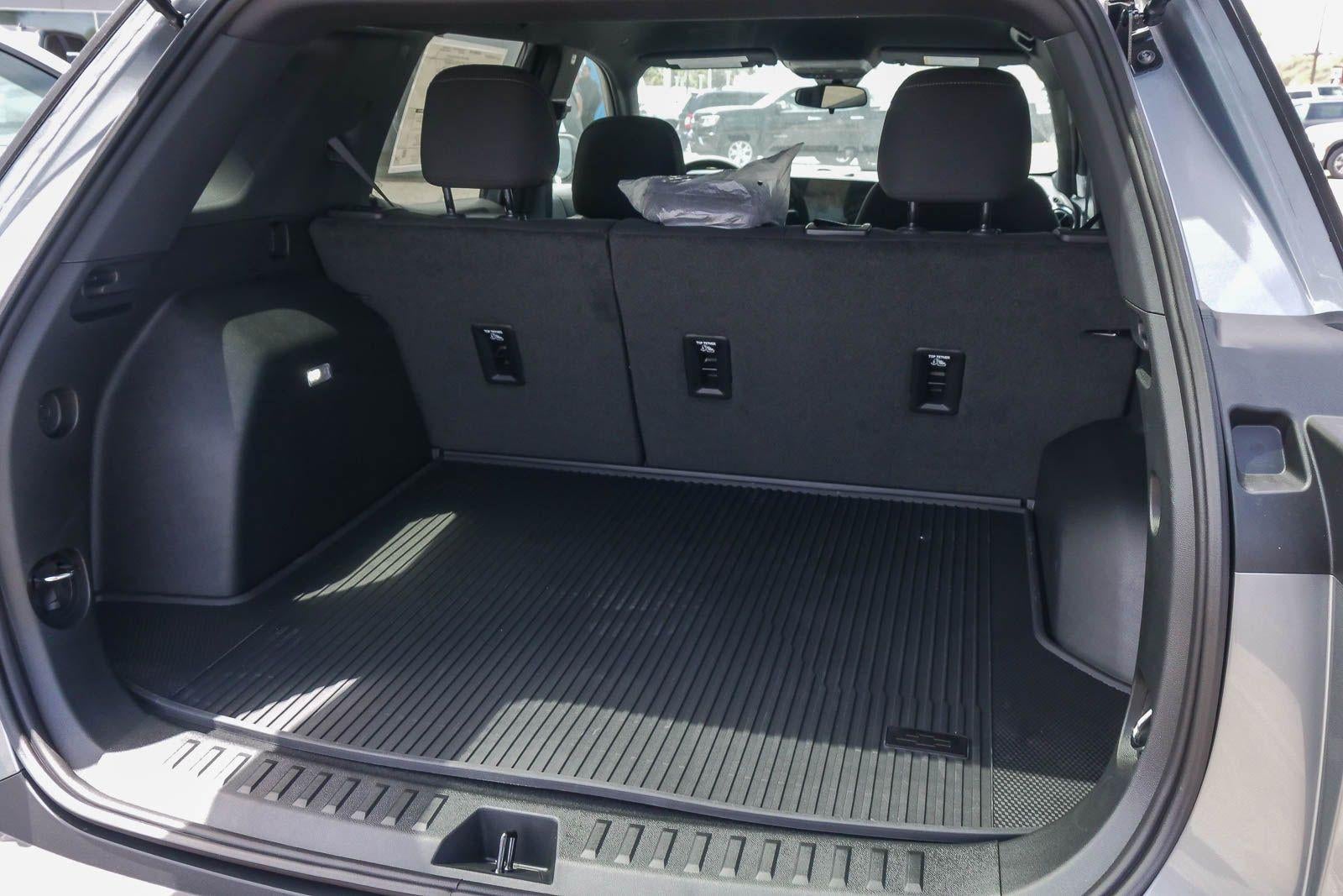 2026 Chevrolet Equinox Base