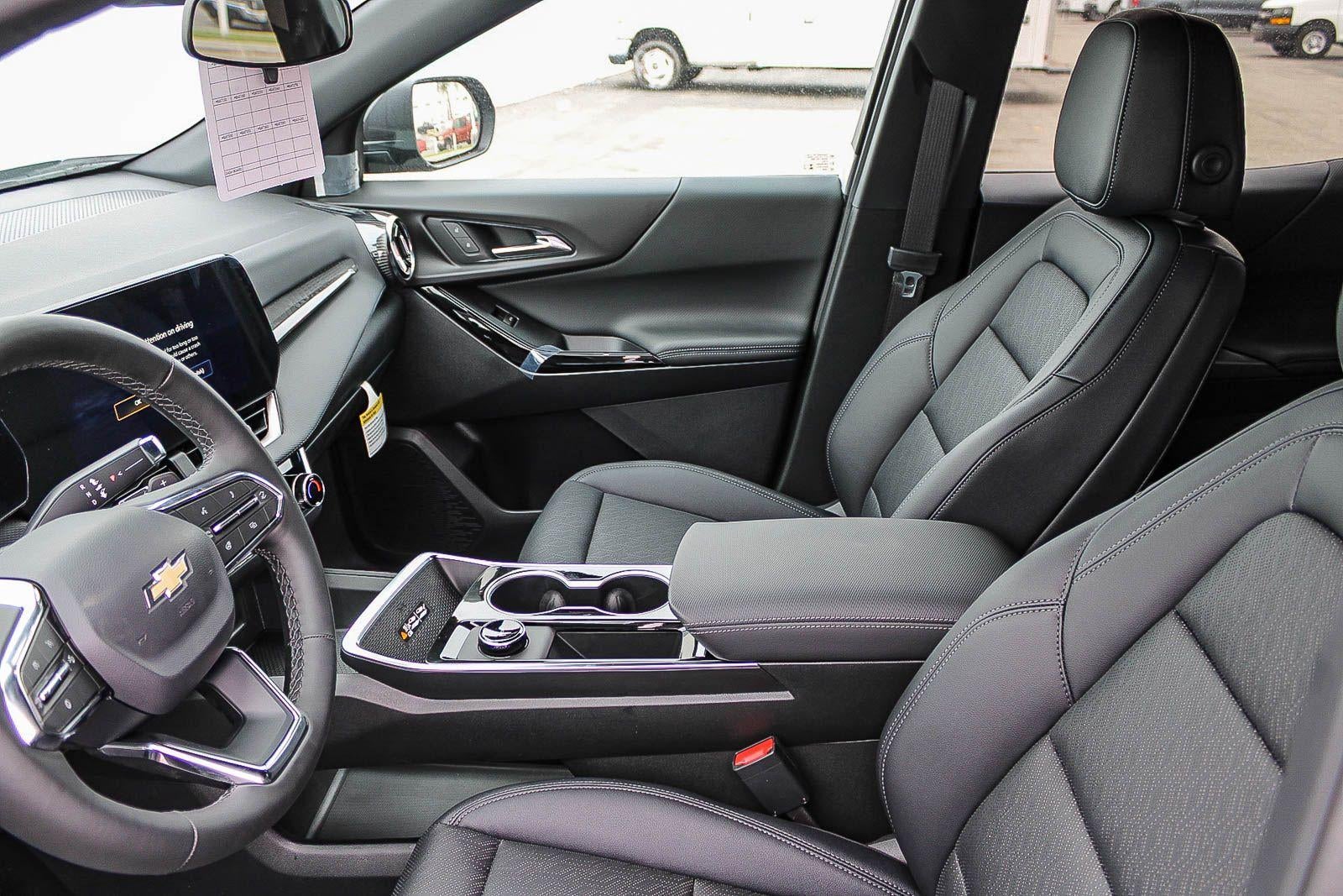 2026 Chevrolet Equinox FWD LT
