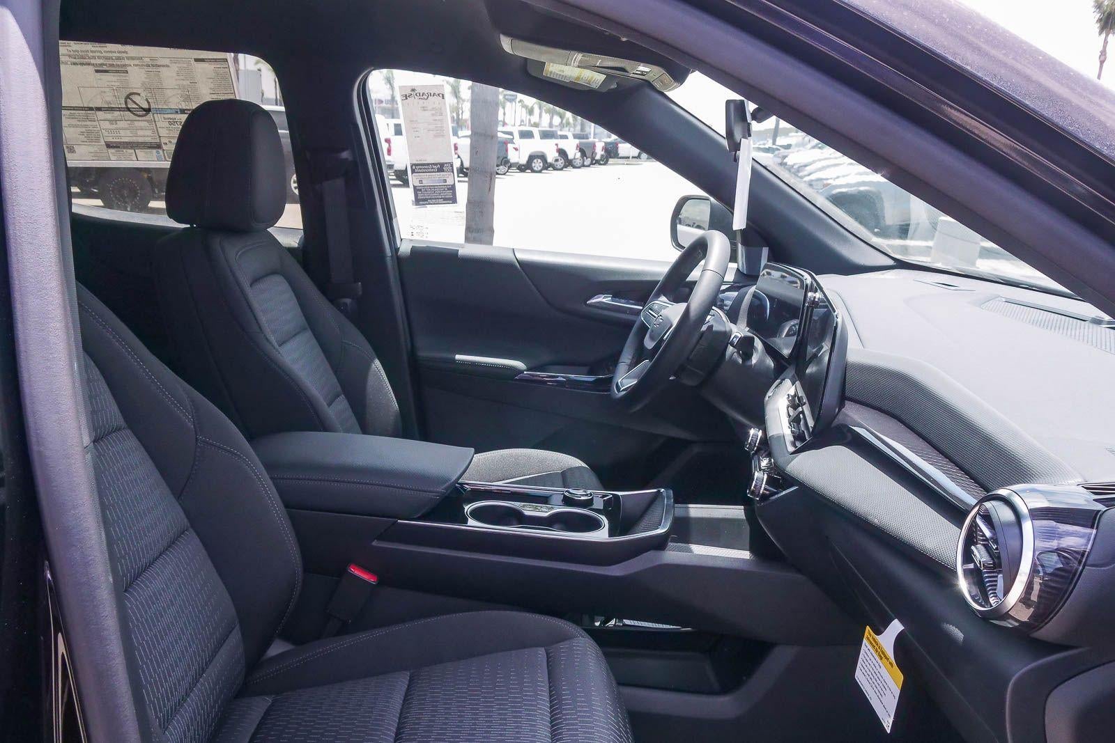 2026 Chevrolet Equinox FWD LT