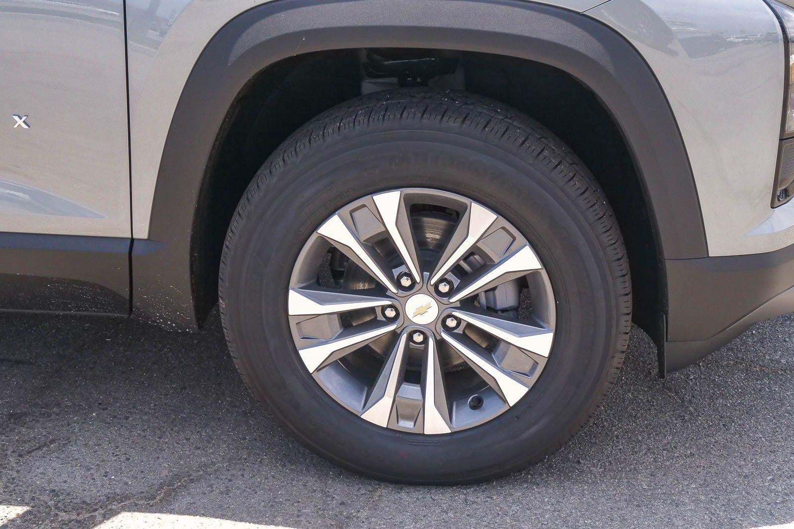 2026 Chevrolet Equinox FWD LT
