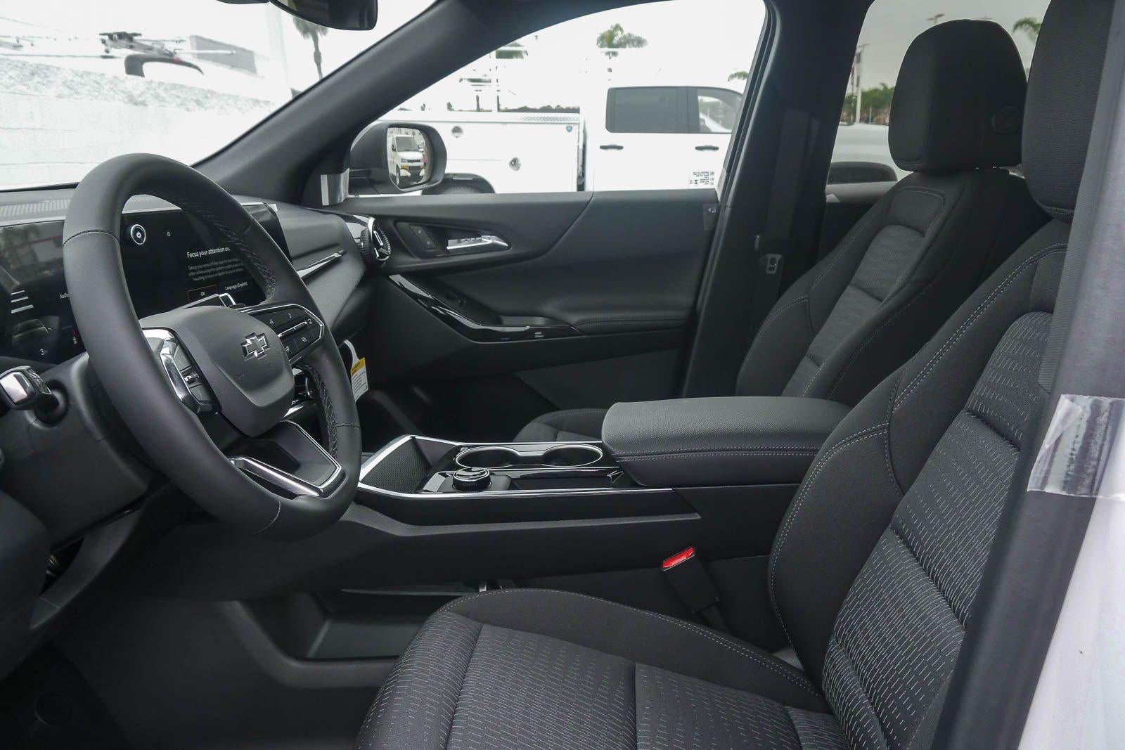 2026 Chevrolet Equinox FWD LT