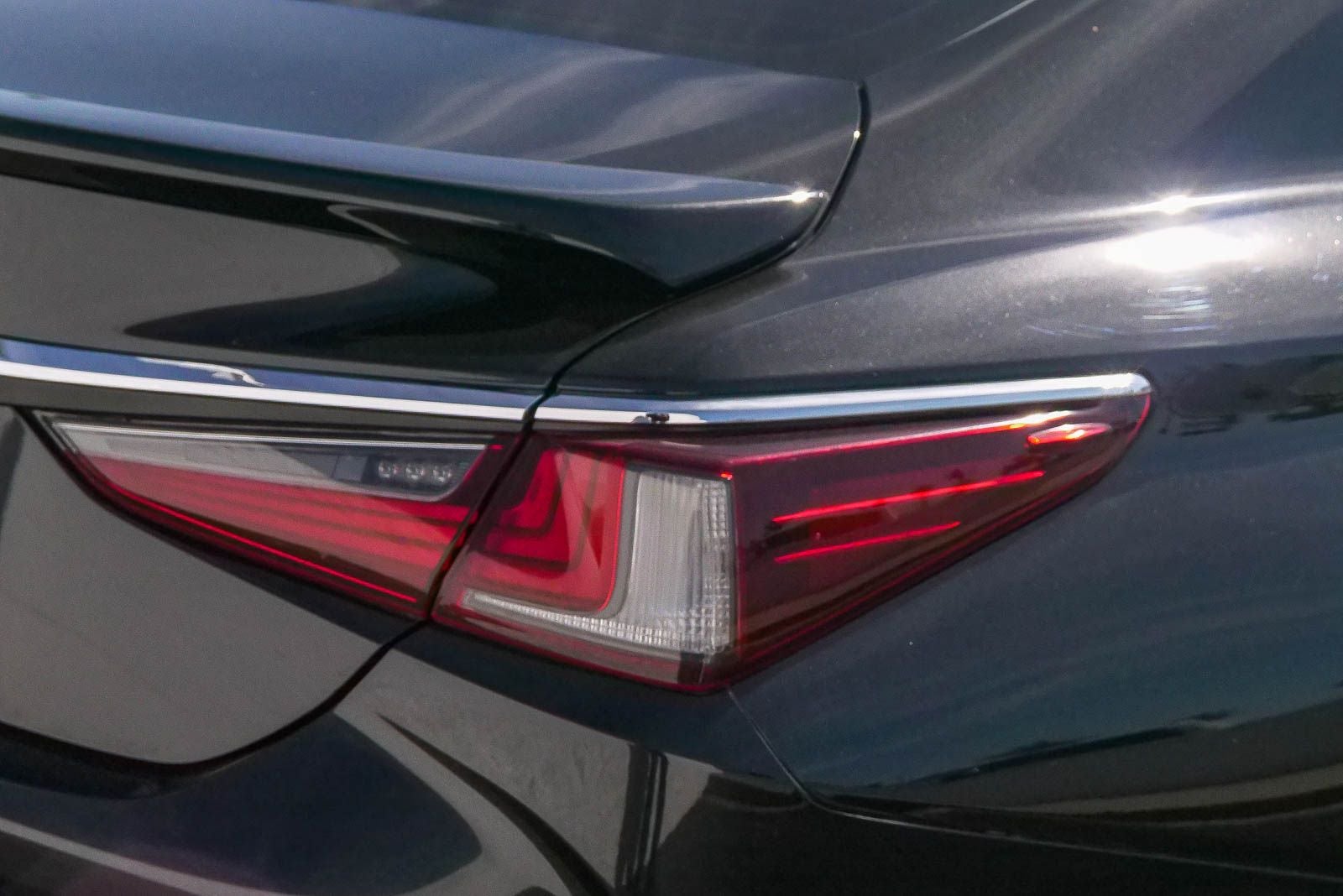 2019 Lexus ES ES 300h