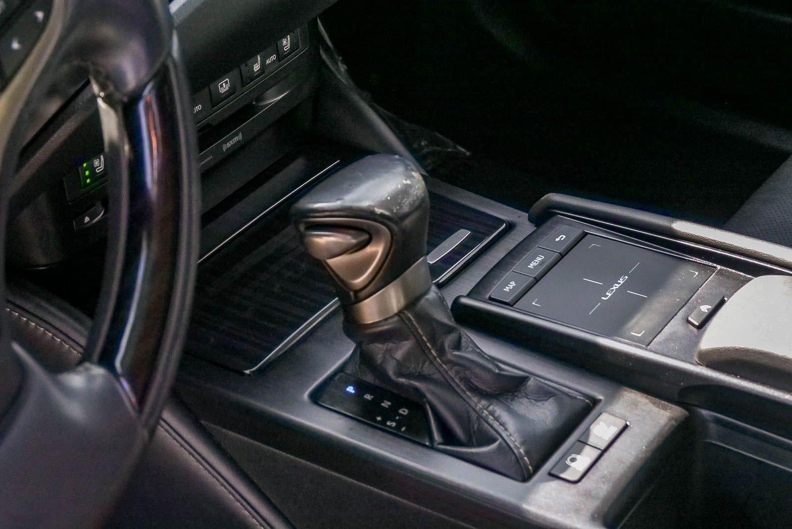 2019 Lexus ES ES 300h