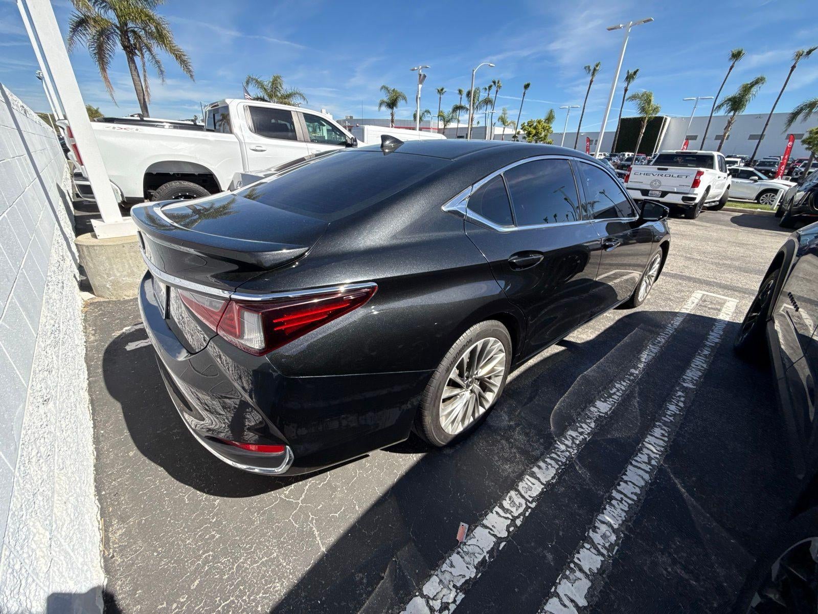 2019 Lexus ES ES 300h