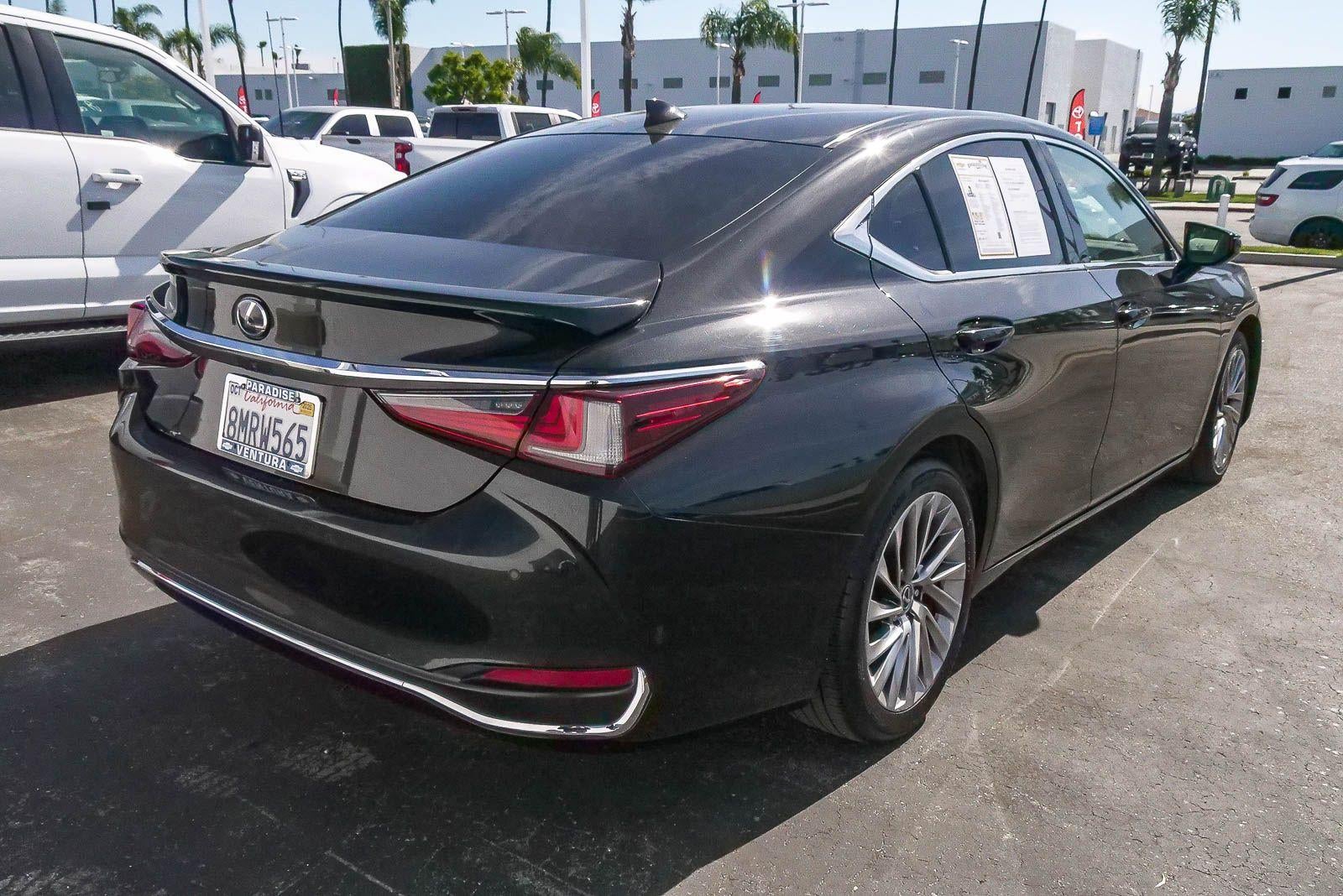 2019 Lexus ES ES 300h