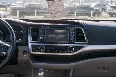 2018 Toyota Highlander SE