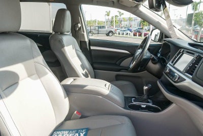 2018 Toyota Highlander SE