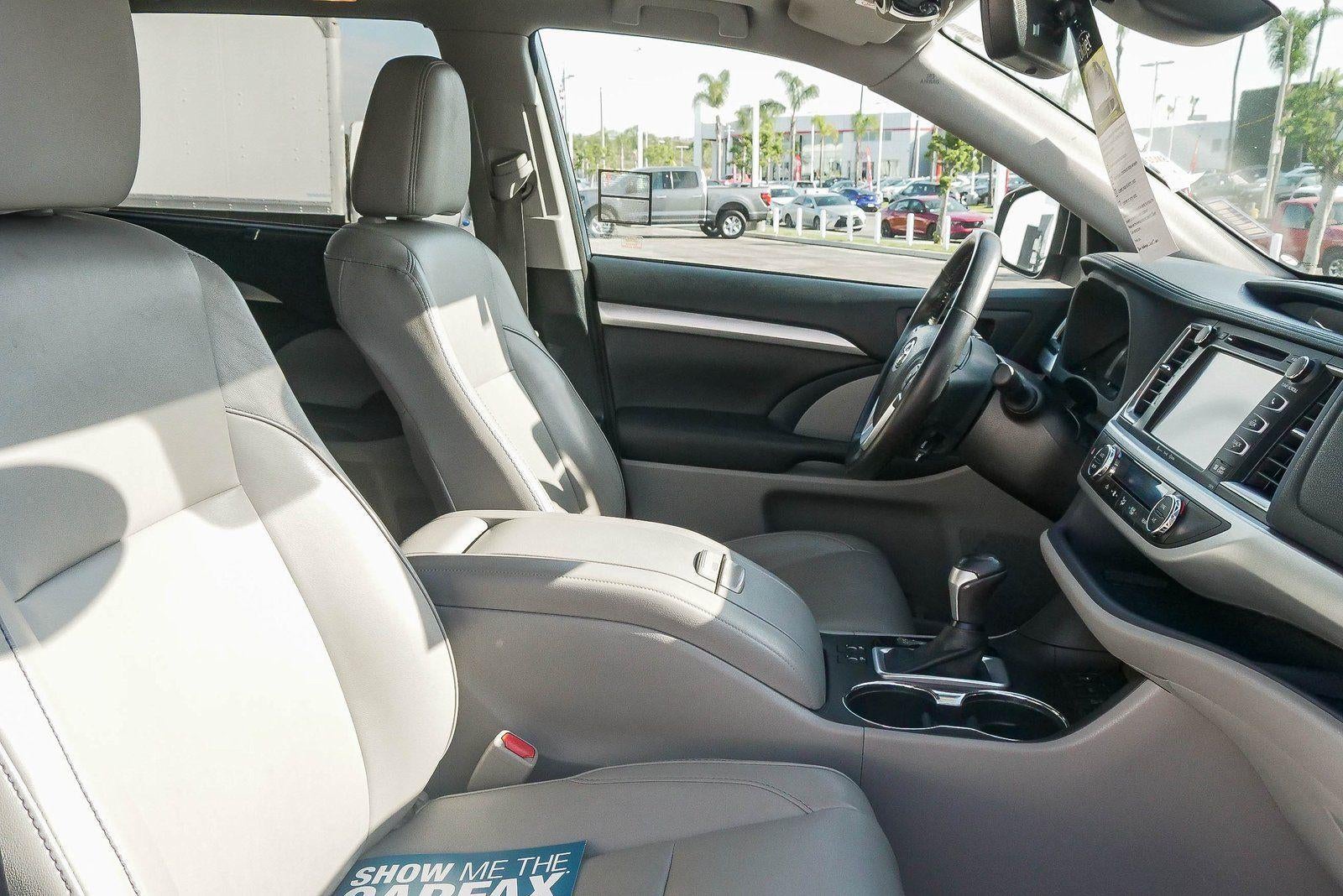 2018 Toyota Highlander SE