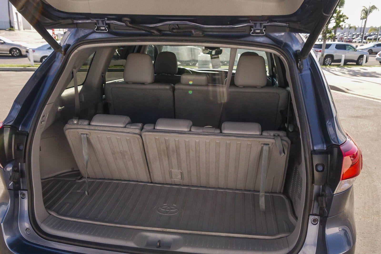 2018 Toyota Highlander SE