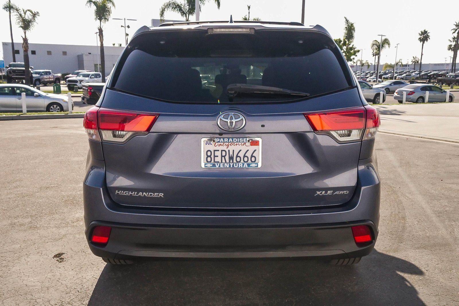 2018 Toyota Highlander SE