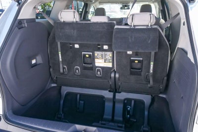 2022 Toyota Sienna LE