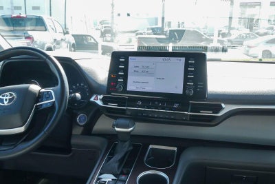 2022 Toyota Sienna XLE