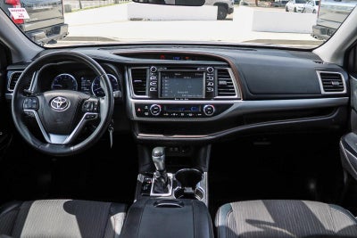 2018 Toyota Highlander LE