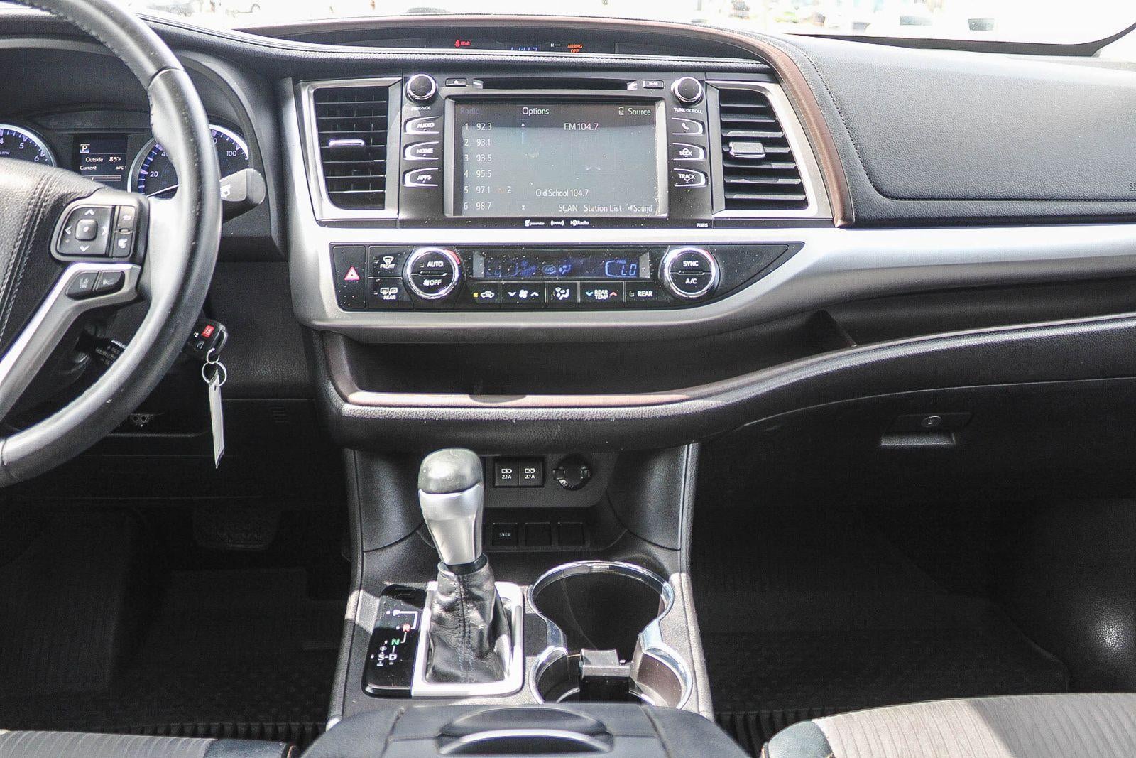 2018 Toyota Highlander LE