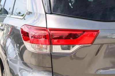 2018 Toyota Highlander LE