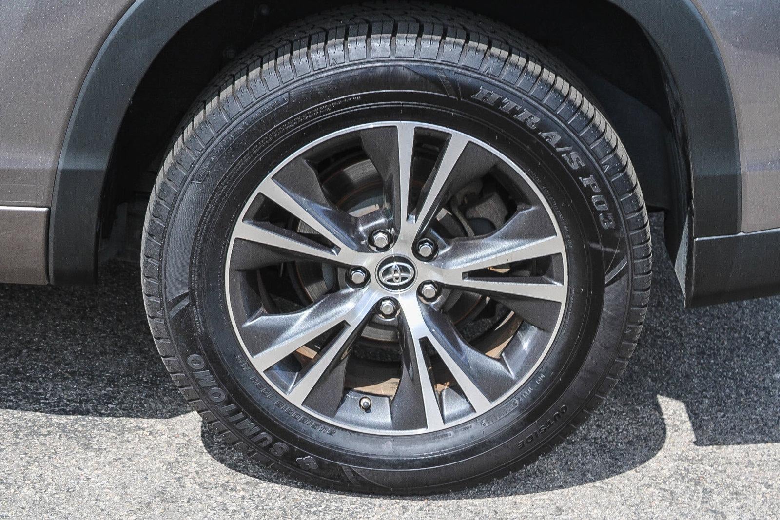 2018 Toyota Highlander LE