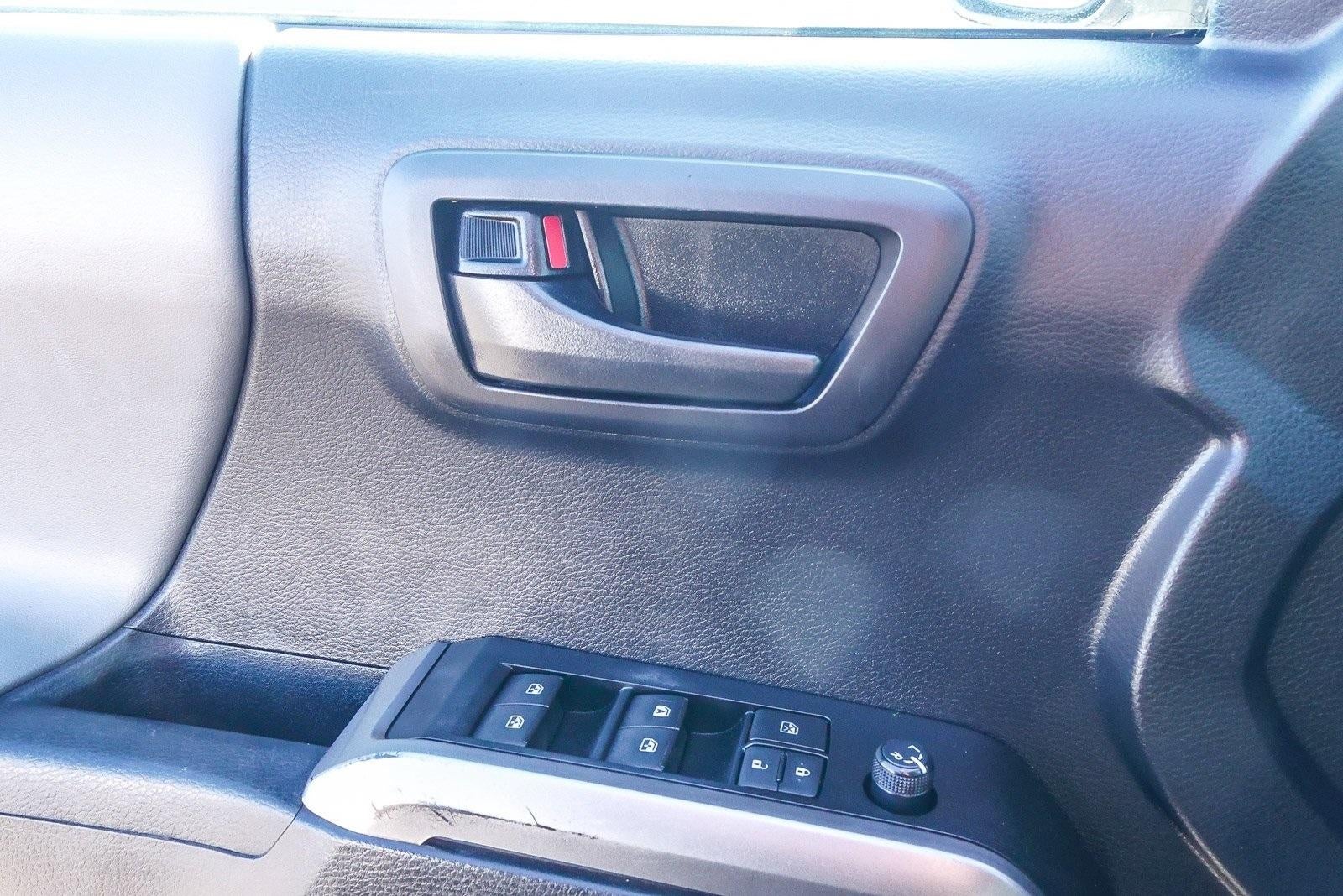 2020 Toyota Tacoma 2WD SR