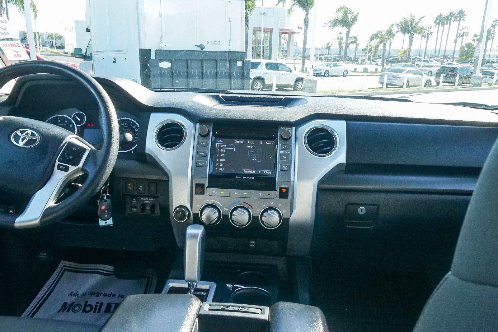 2017 Toyota Tundra 4WD SR5