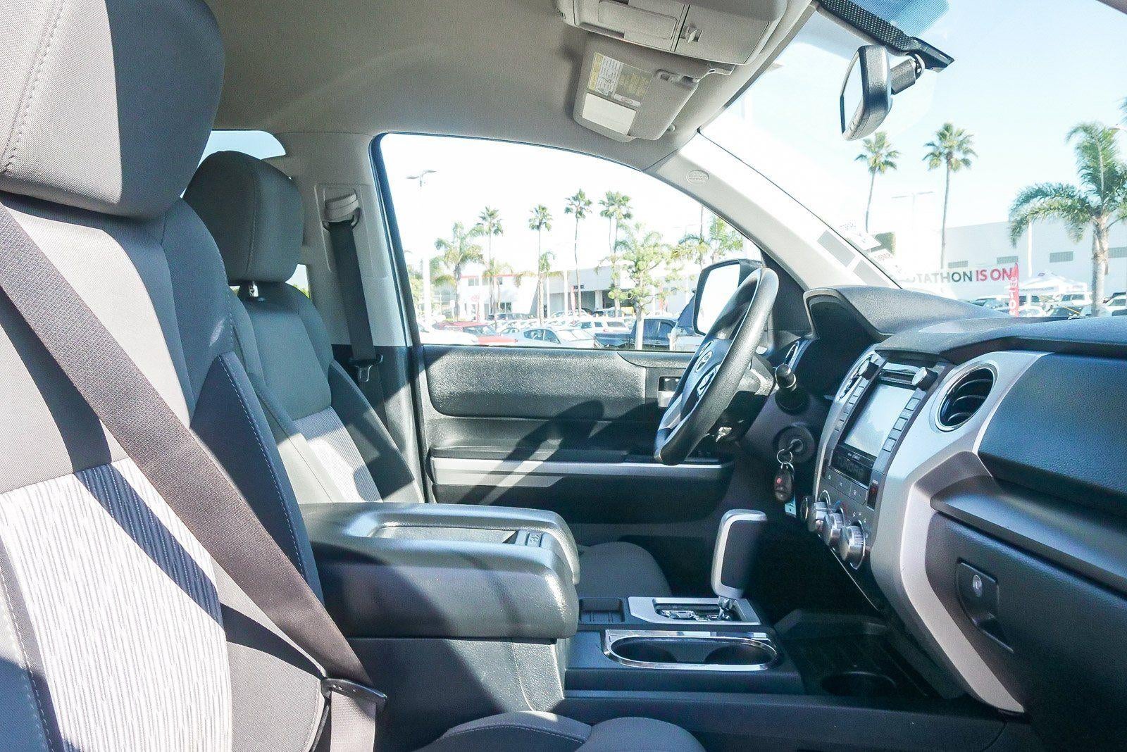 2017 Toyota Tundra 4WD SR5