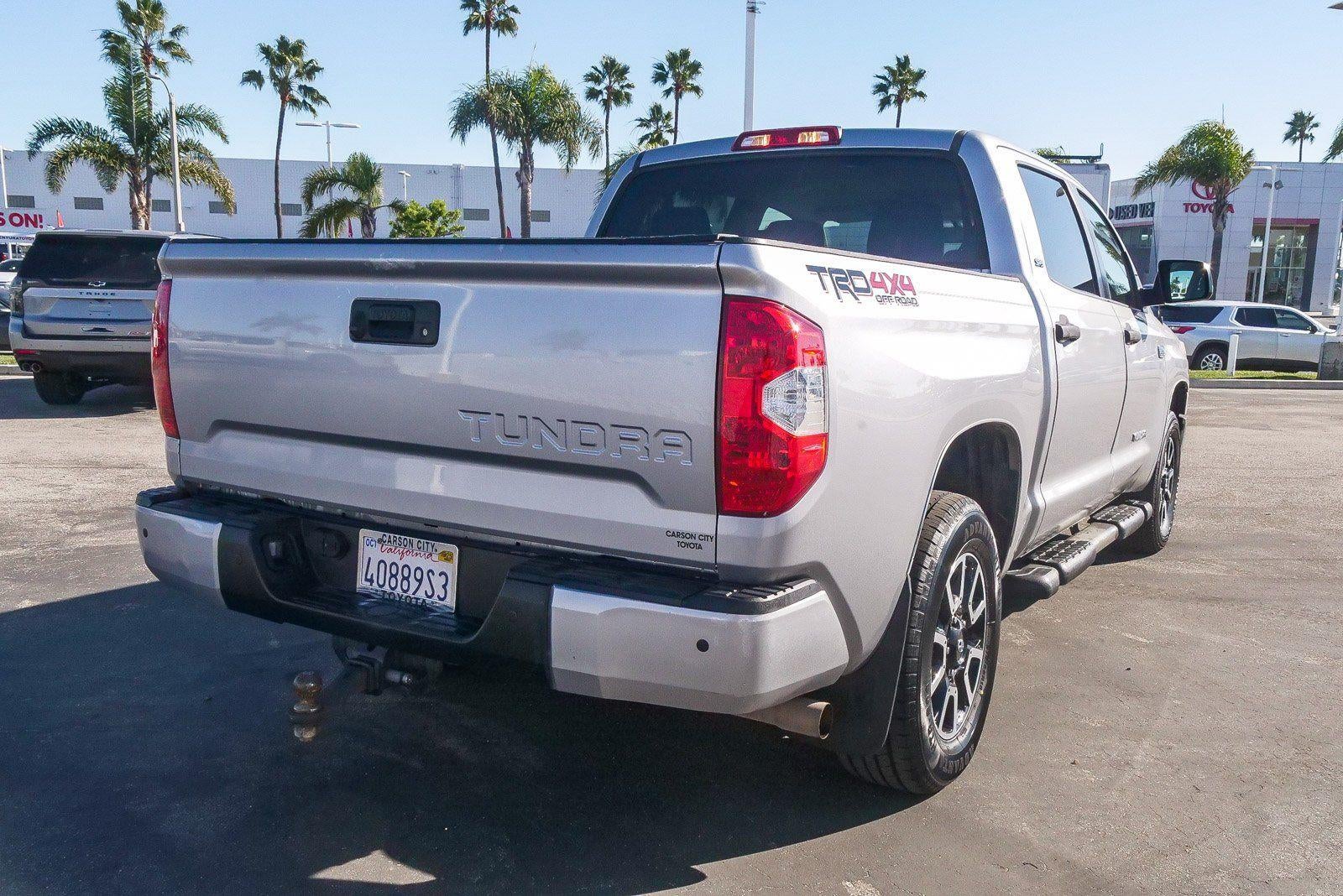 2017 Toyota Tundra 4WD SR5