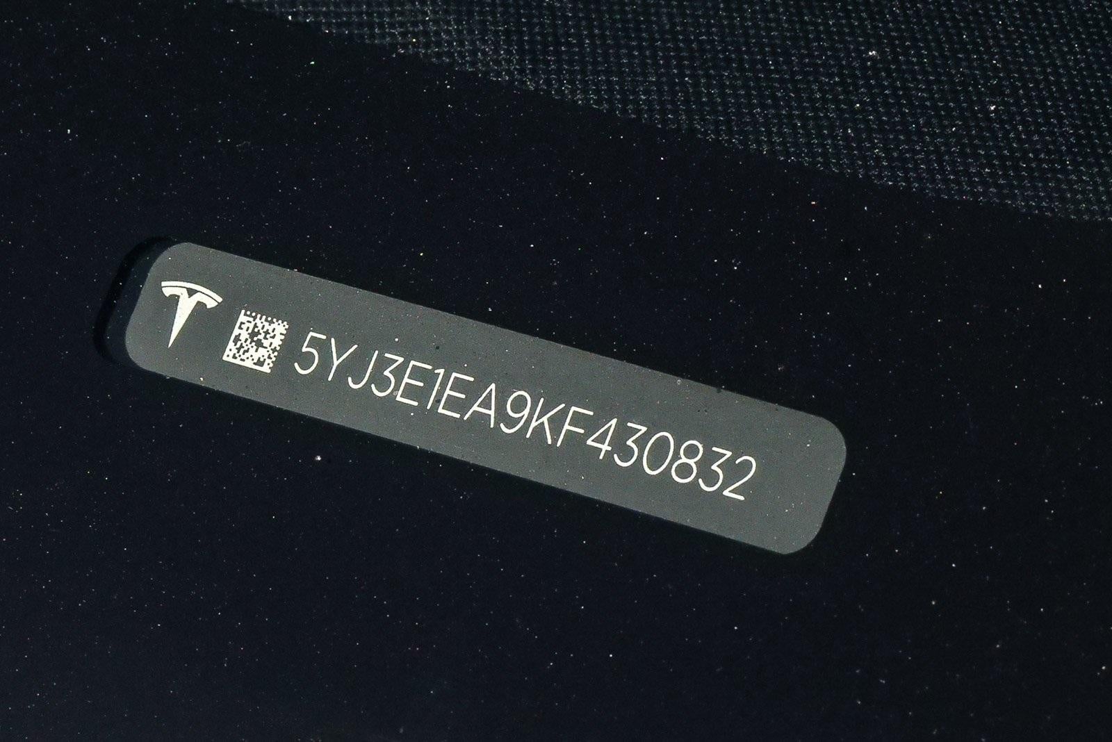 2019 Tesla Model 3 Mid Range