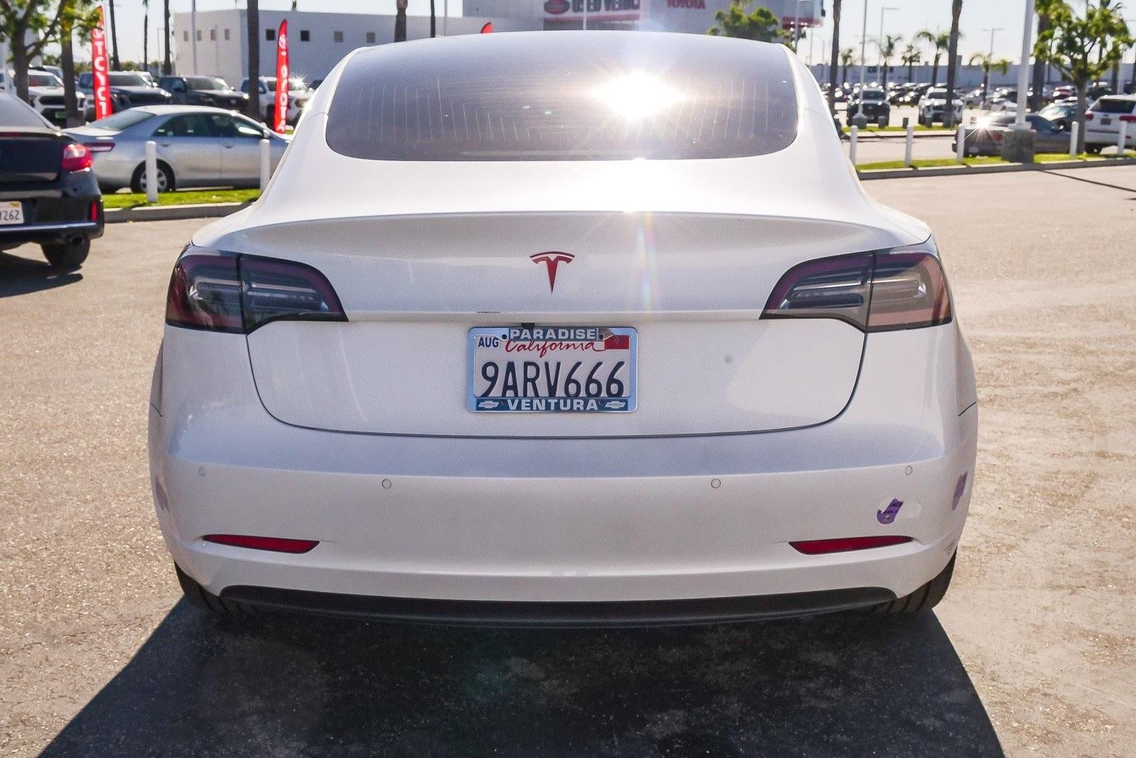 2019 Tesla Model 3 Mid Range