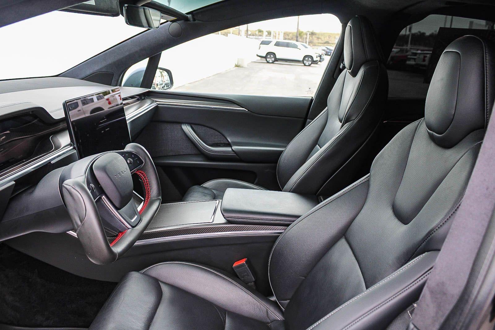 2022 Tesla Model X Plaid