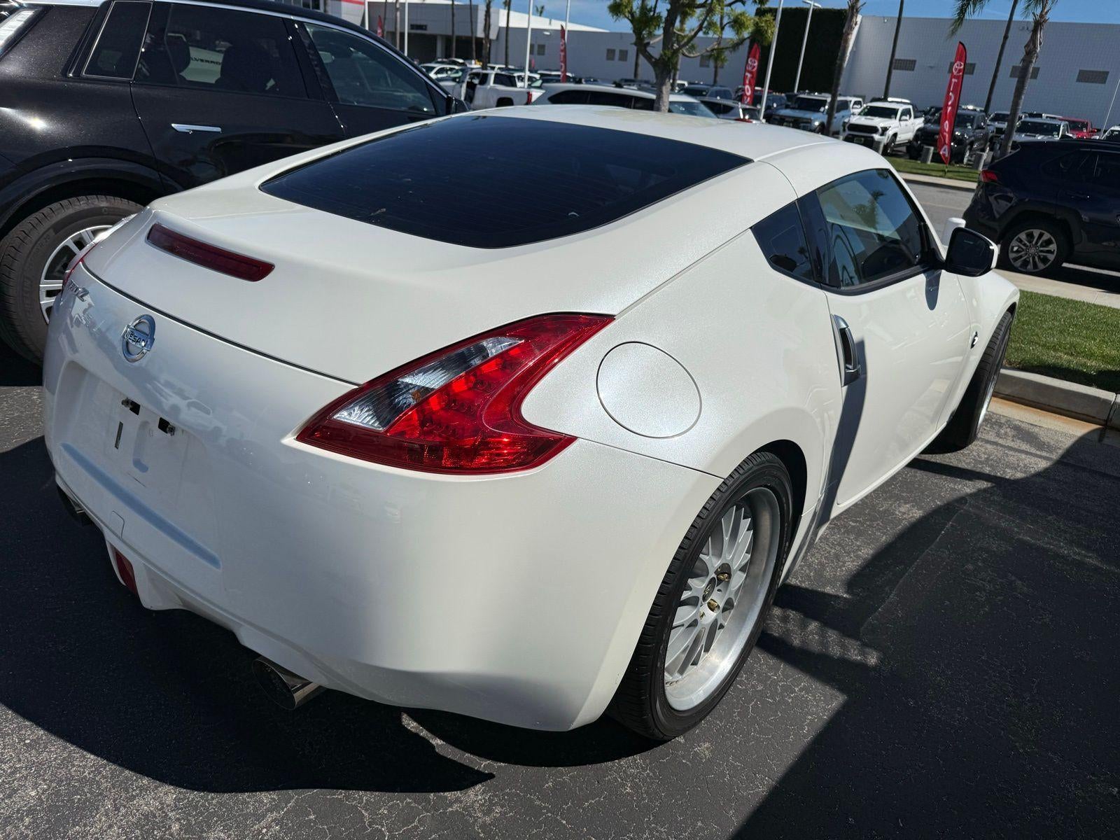 2017 Nissan 370Z Base