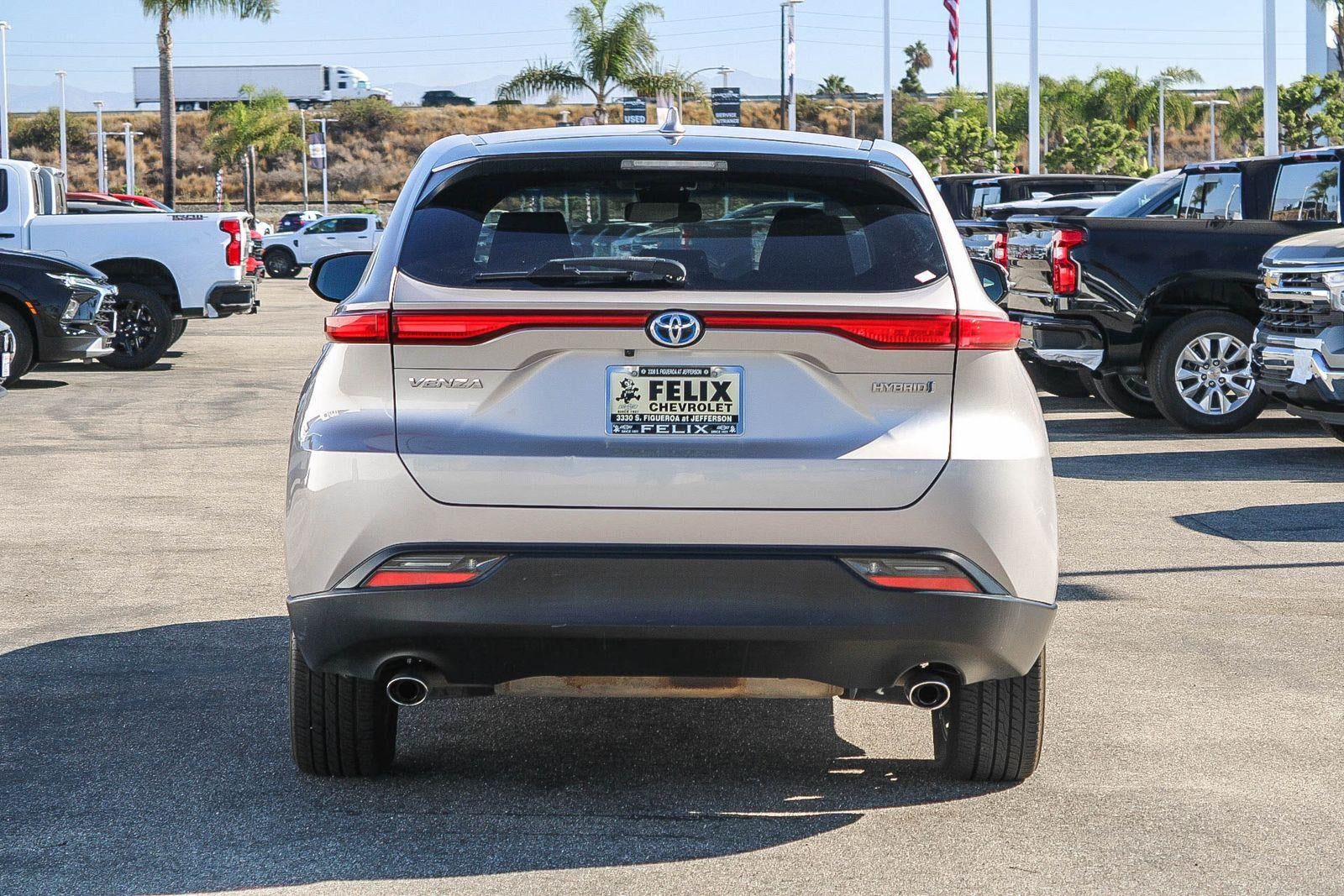 2022 Toyota Venza LE