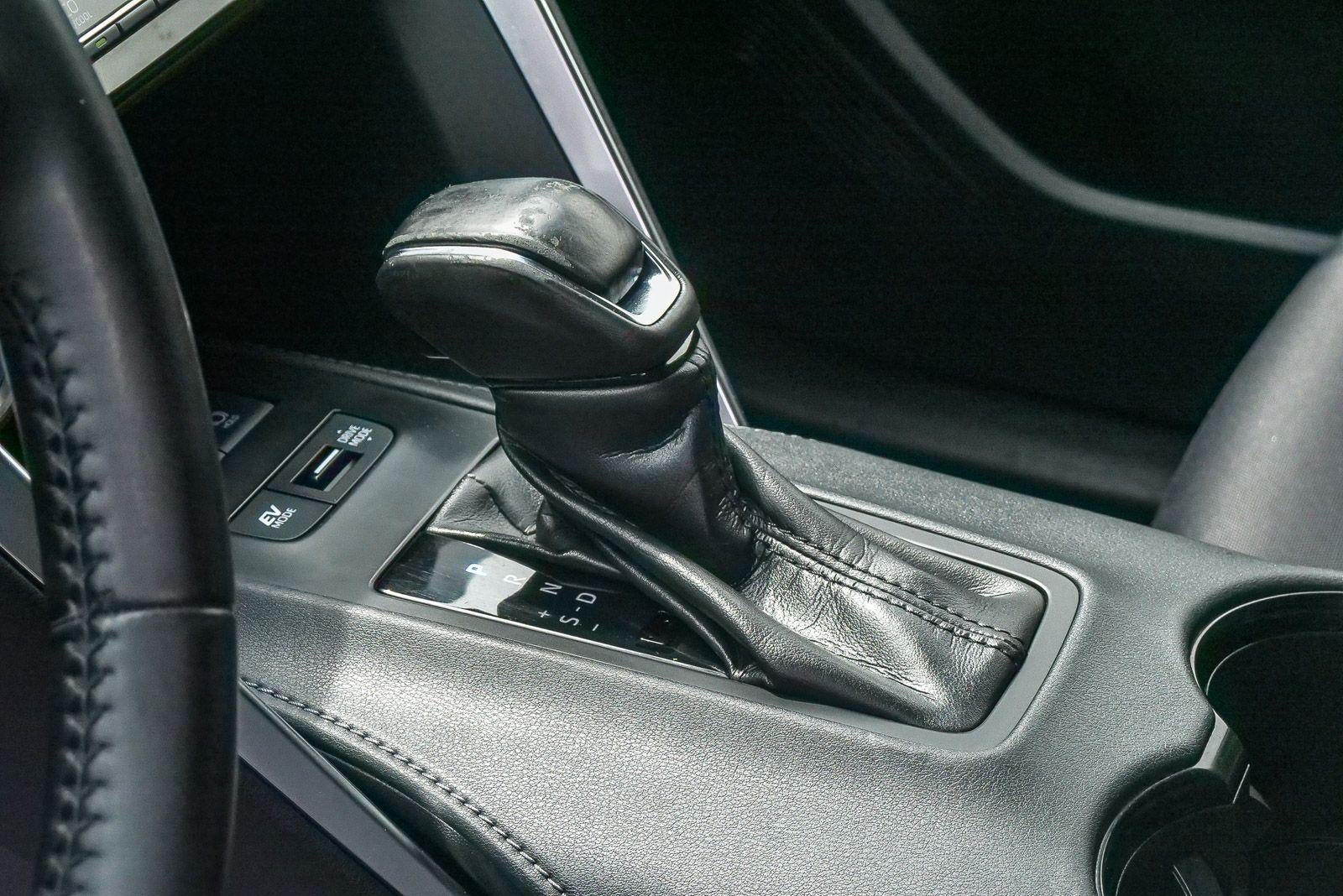 2022 Toyota Venza LE