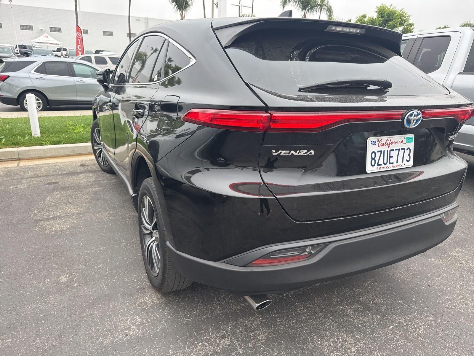 2022 Toyota Venza LE