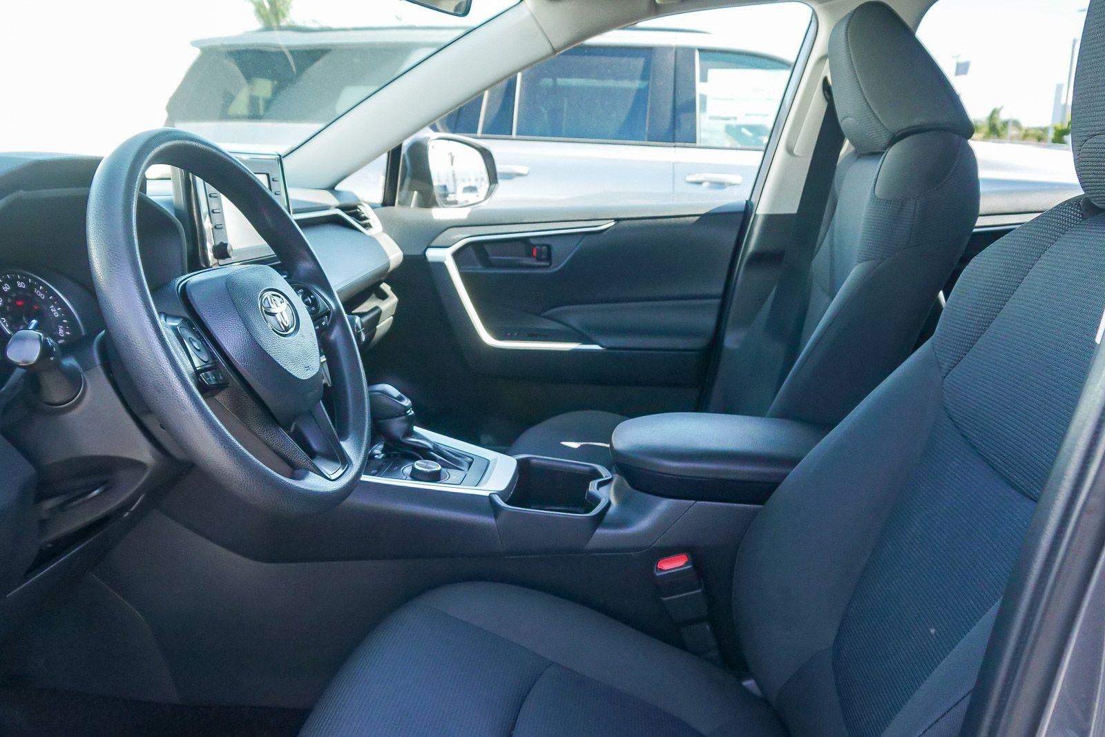 2022 Toyota RAV4 Hybrid LE