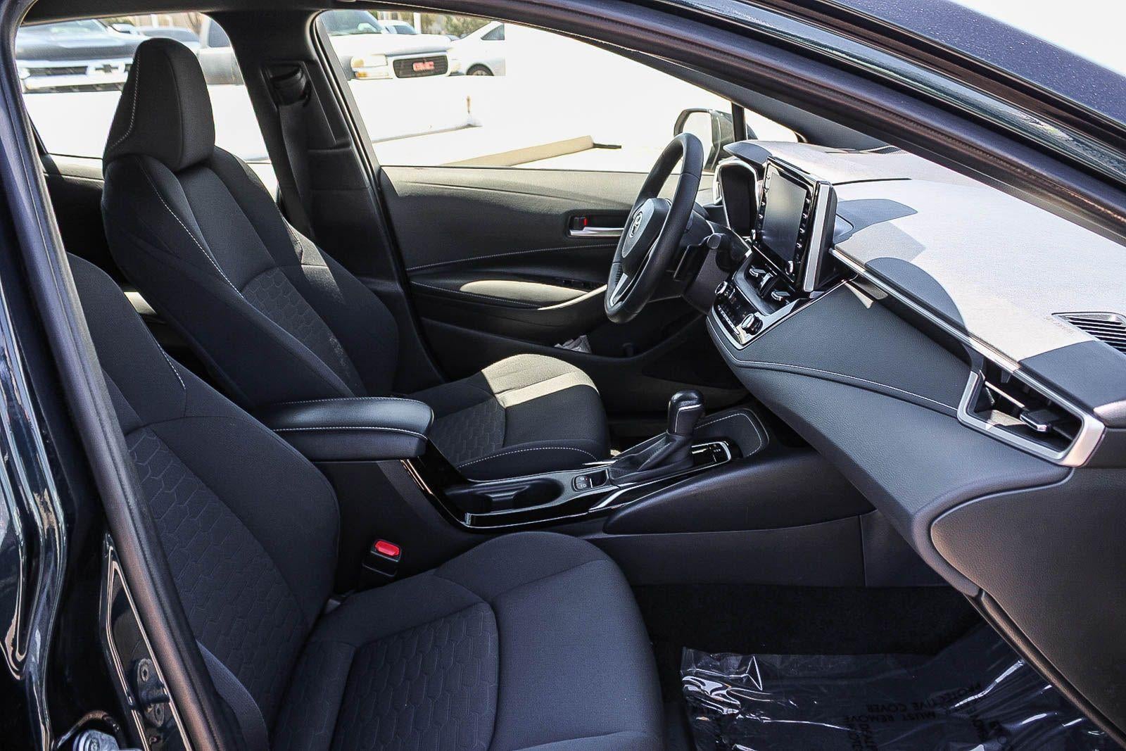 2021 Toyota Corolla Hatchback SE