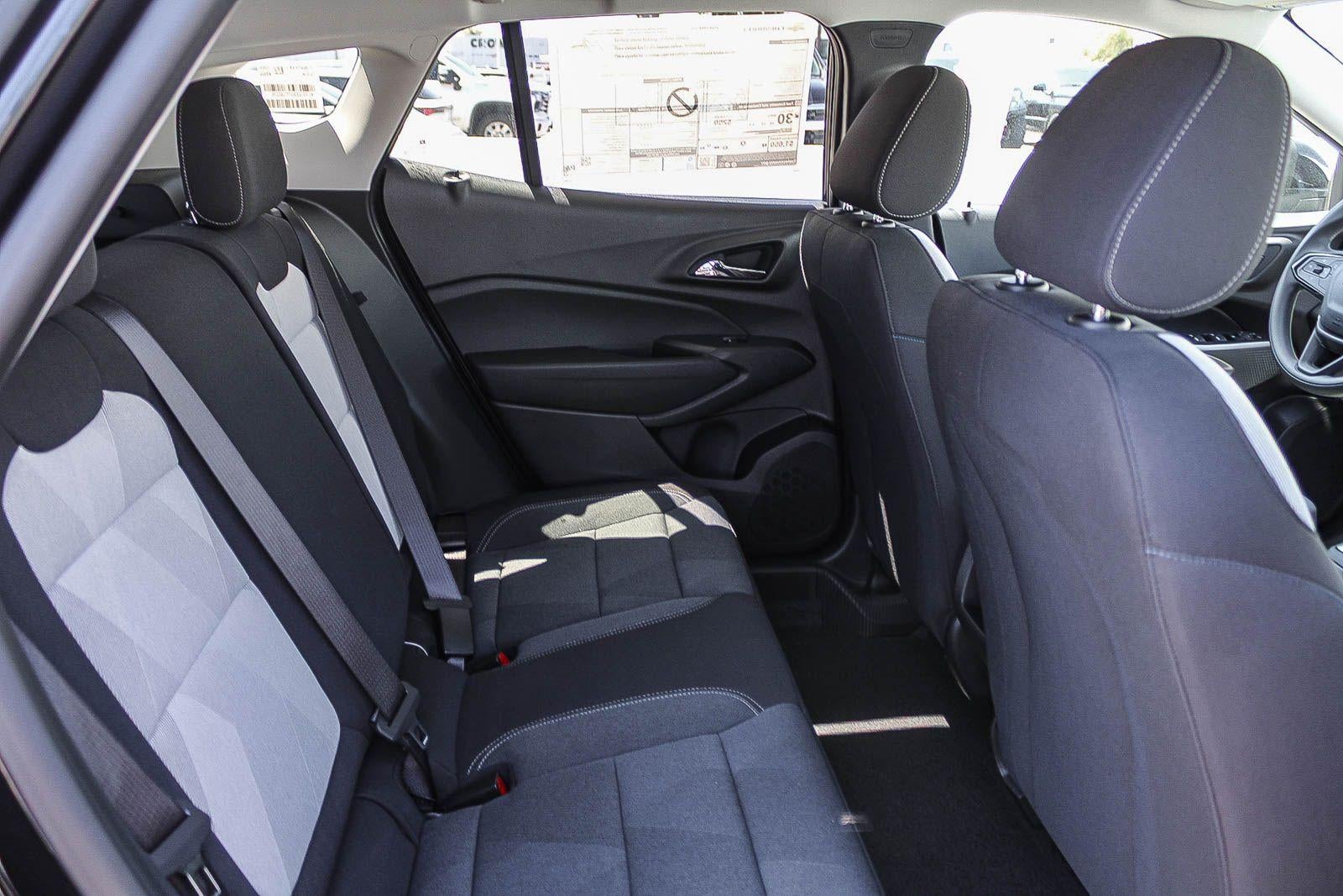 2026 Chevrolet Trax FWD 4dr LS