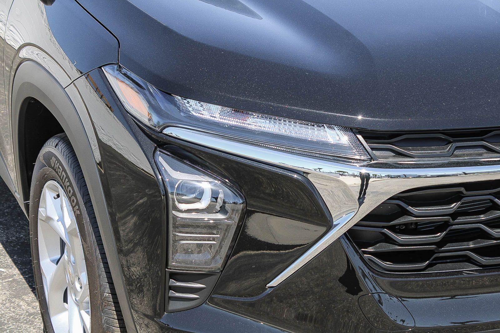 2026 Chevrolet Trax FWD 4dr LS