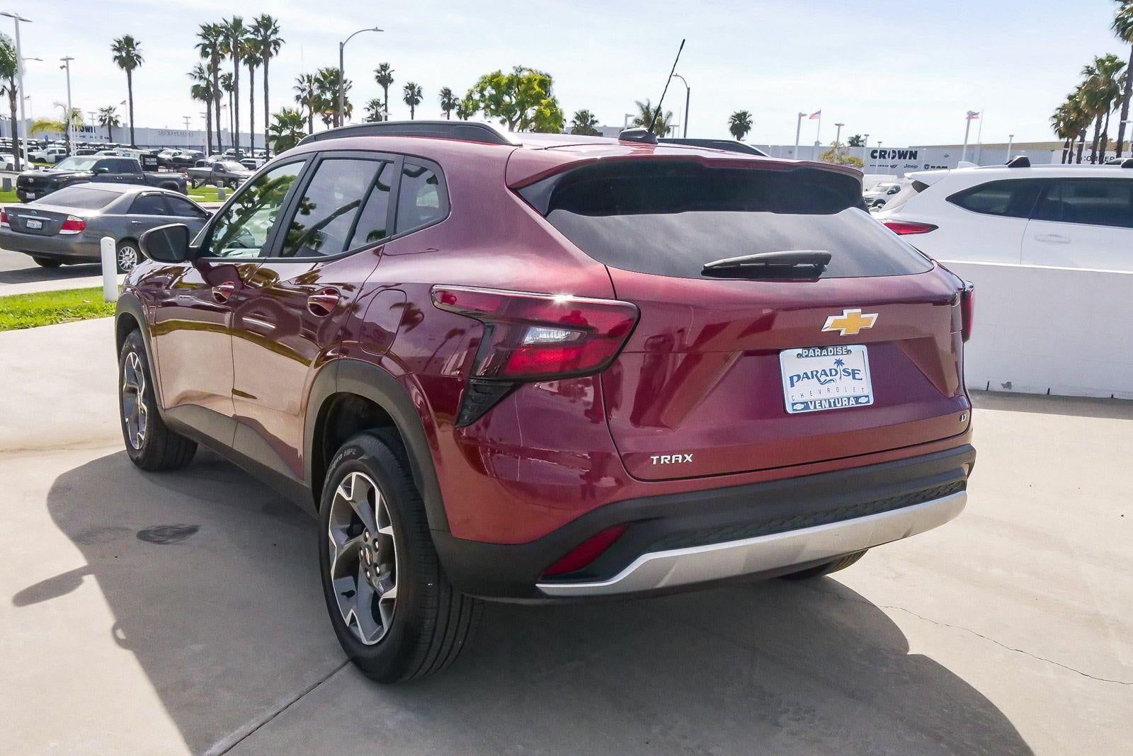 2024 Chevrolet Trax LT