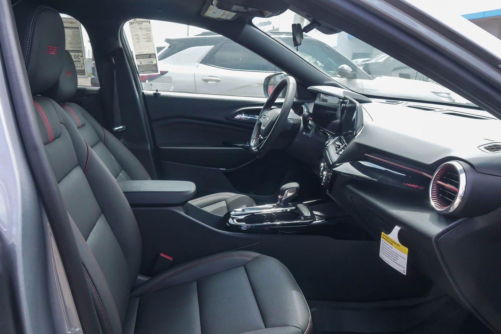 2026 Chevrolet Trax RS - Photo 16