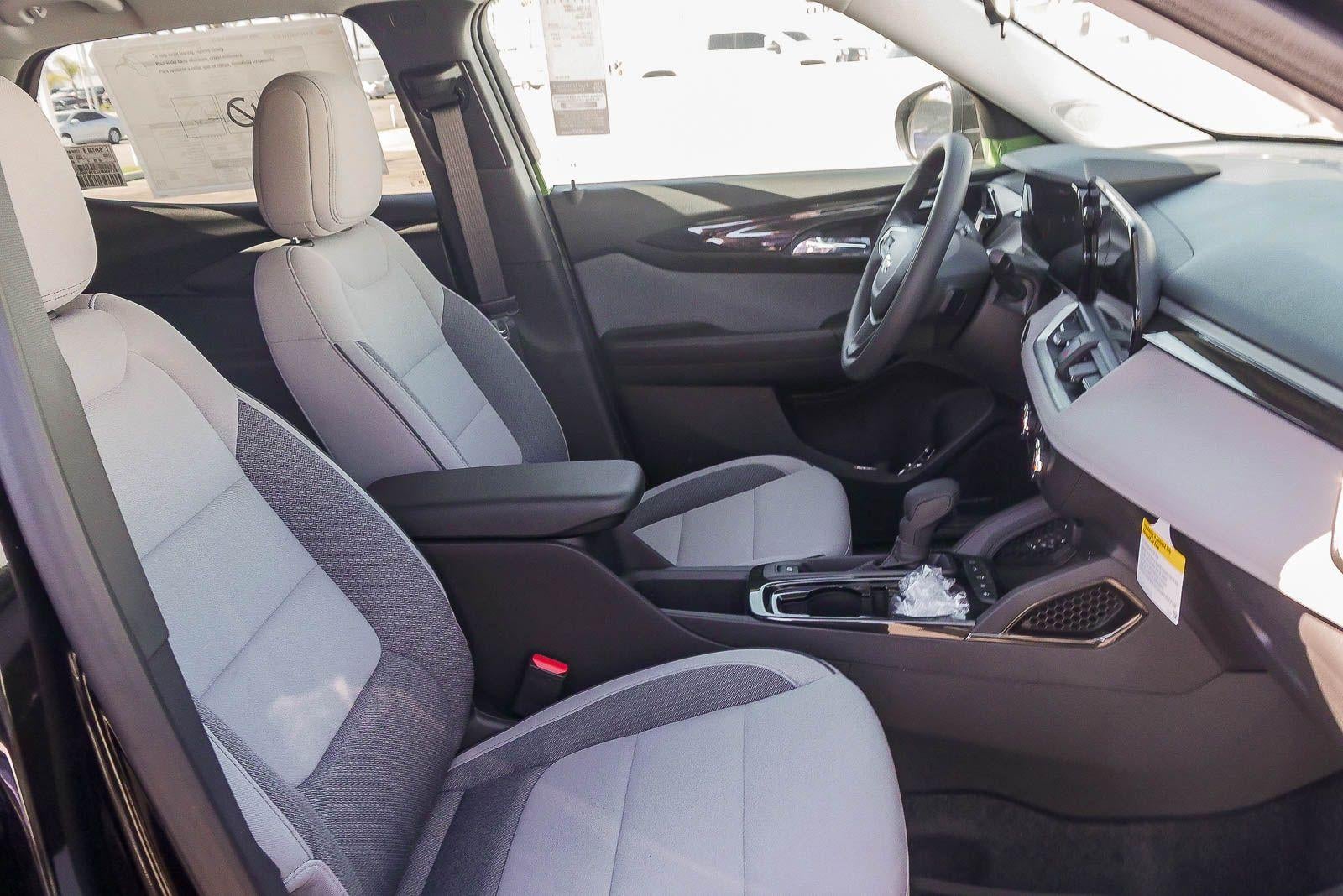 2026 Chevrolet Trailblazer FWD 4dr LS