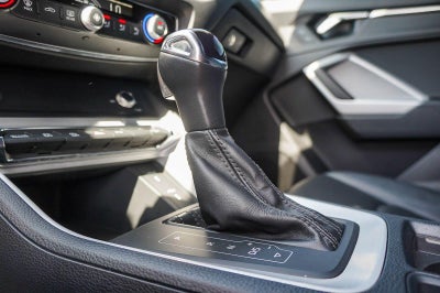 2022 Audi Q3 S line Premium