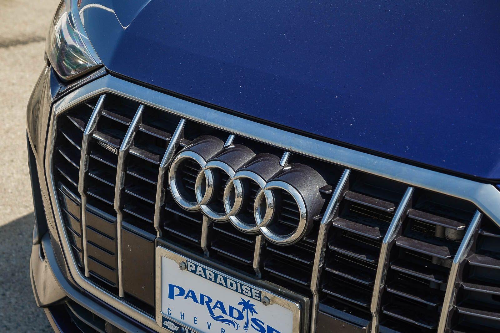 2022 Audi Q3 S line Premium