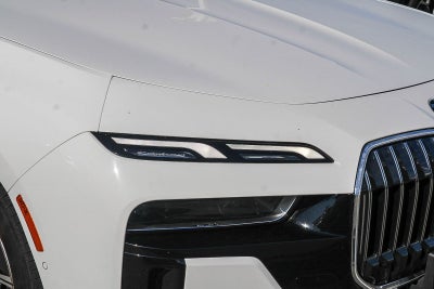 2025 BMW 7 Series 740i