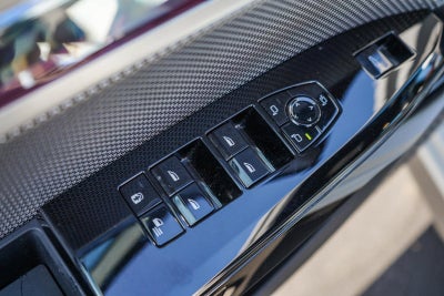 2025 BMW 7 Series 740i