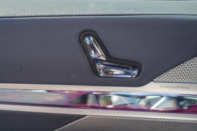 2025 BMW 7 Series 740i
