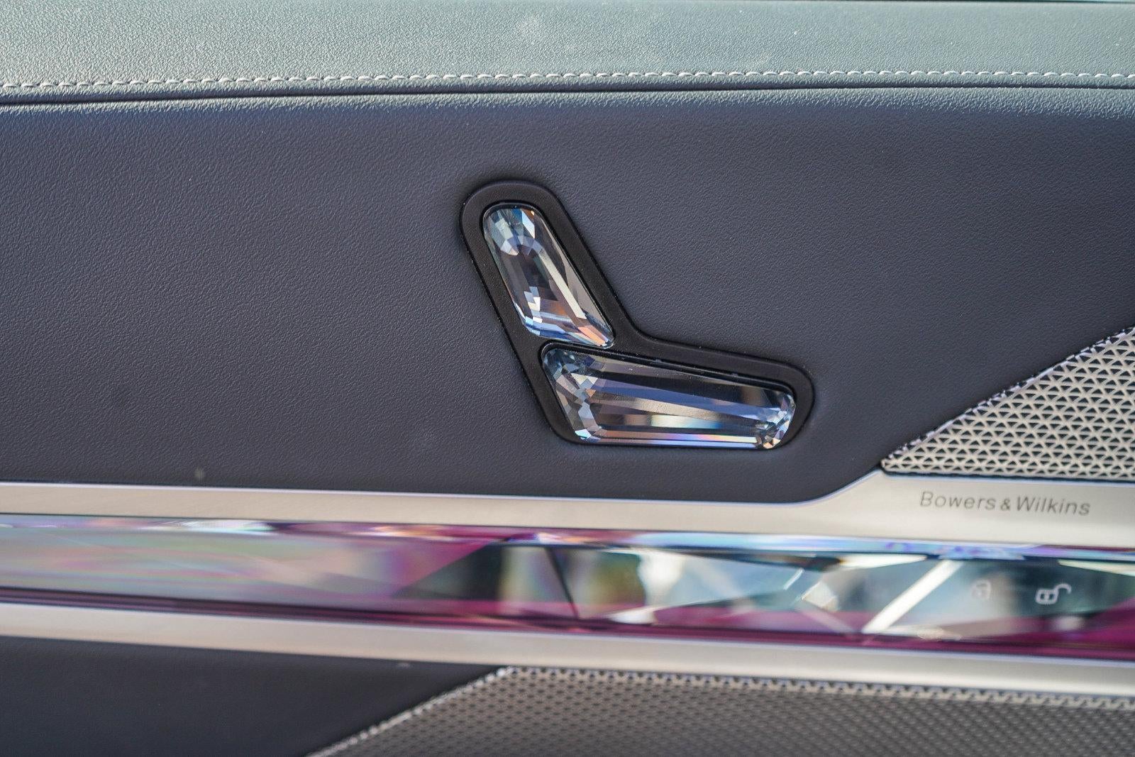 2025 BMW 7 Series 740i