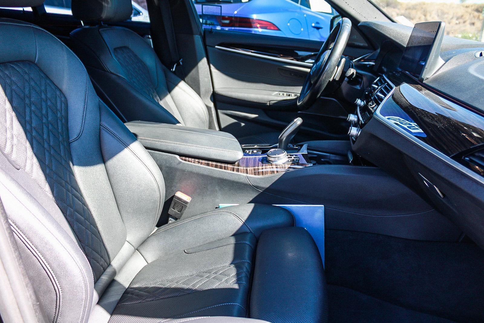 2023 BMW 5 Series 530i