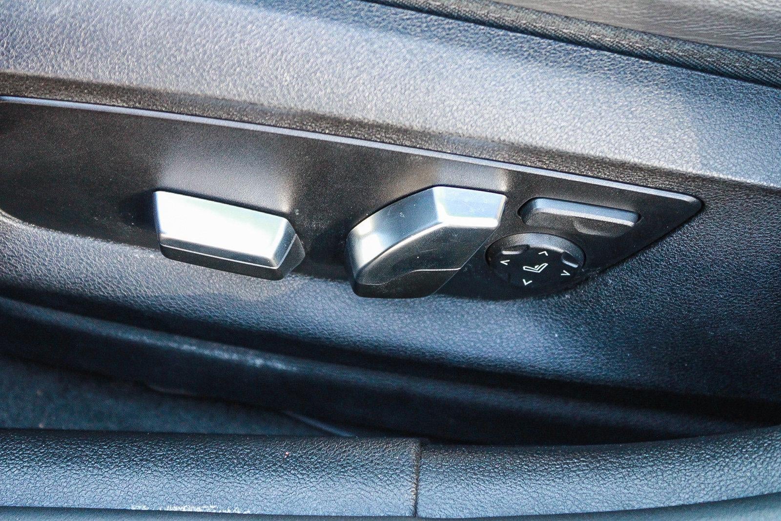 2023 BMW 5 Series 530i