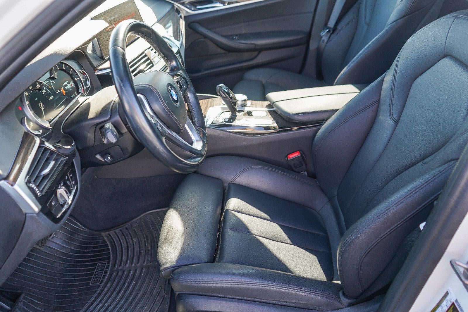 2017 BMW 5 Series 530i
