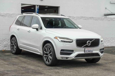 2017 Volvo XC90 Momentum