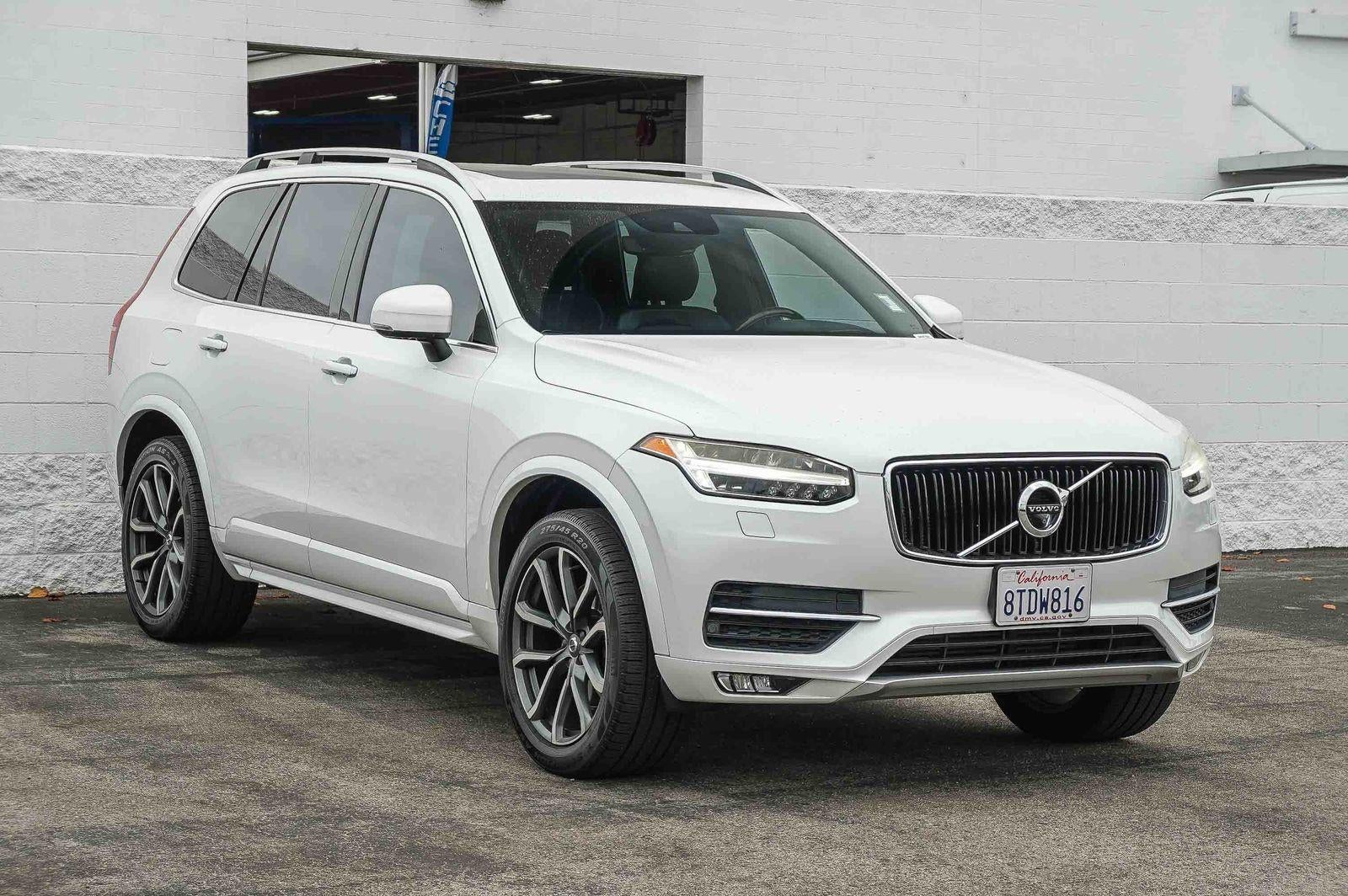 2017 Volvo XC90 Momentum